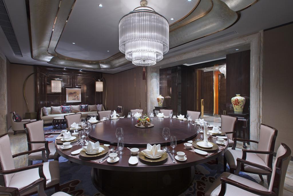 ホテル Pullman Yantai Center エクステリア 写真
