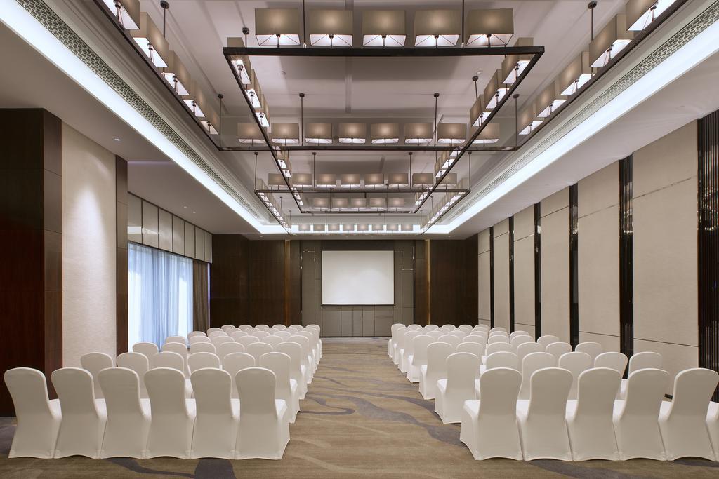 ホテル Pullman Yantai Center エクステリア 写真