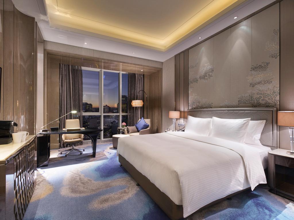 ホテル Pullman Yantai Center エクステリア 写真