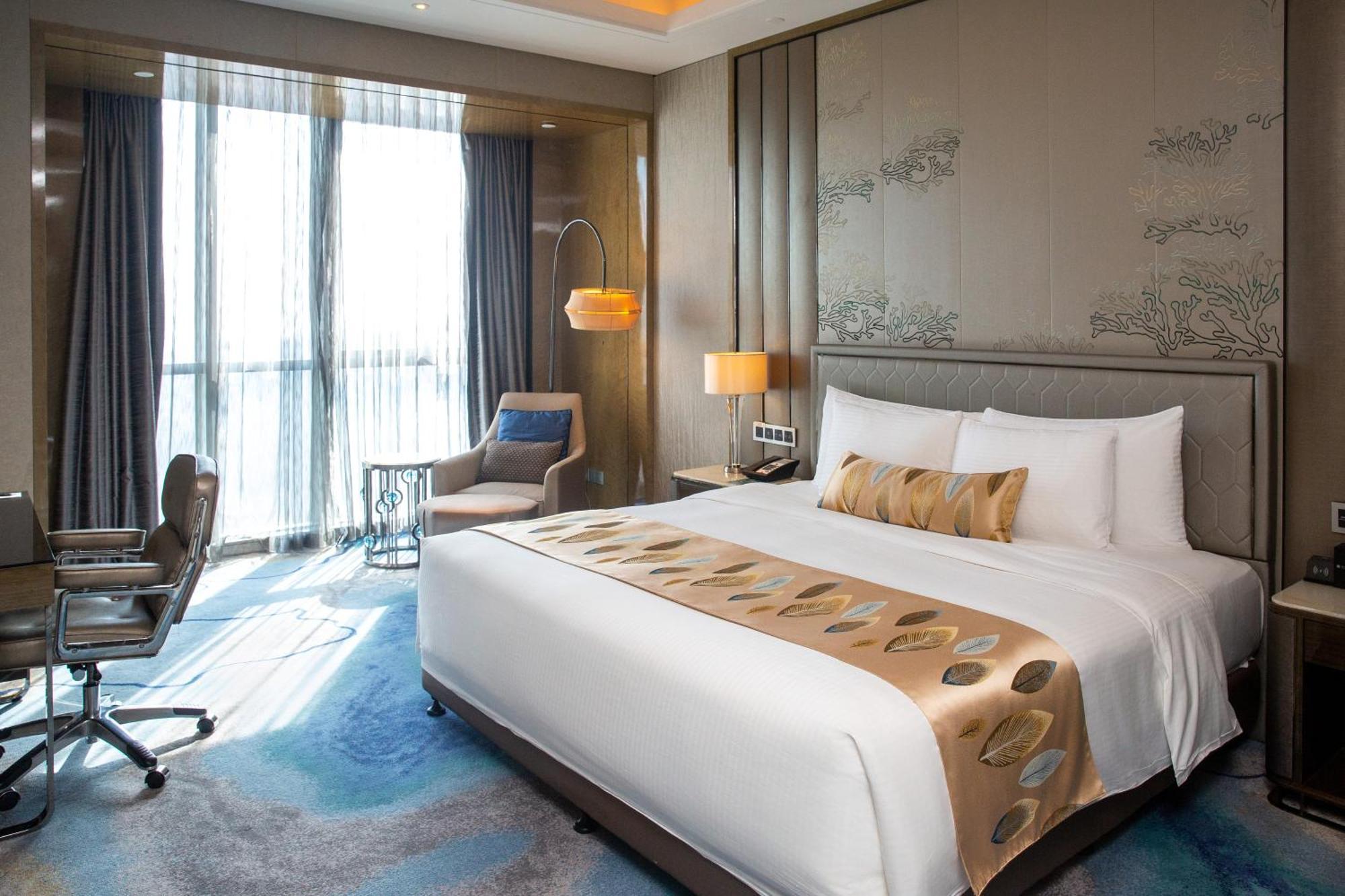 ホテル Pullman Yantai Center エクステリア 写真